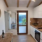 Duli With Private Hot Tub And Free Parking * ראבץ