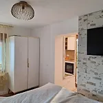 Duli With Private Hot Tub And Free Parking ראבץ