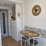 Duli With Private Hot Tub And Free Parking * ראבץ