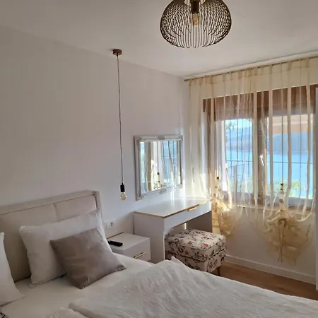 Duli With Free Parking Apartment *