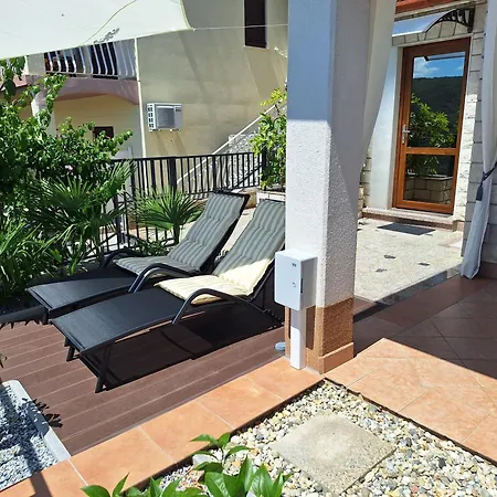 Duli With Free Parking Apartment