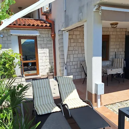 Duli With Free Parking Apartment