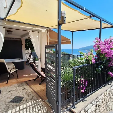 Duli With Private Hot Tub, Bike Box And Free Parking Appartamento Rabac