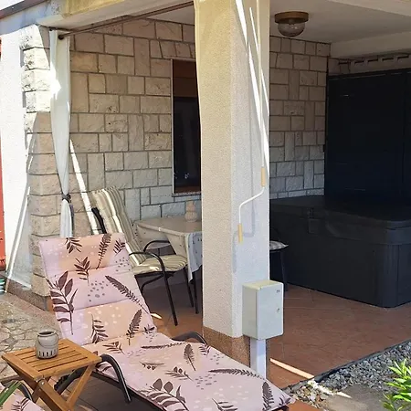 Duli With Private Hot Tub, Bike Box And Free Parking * Rabac