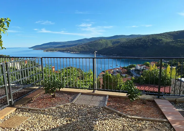 Duli With Private Hot Tub And Free Parking